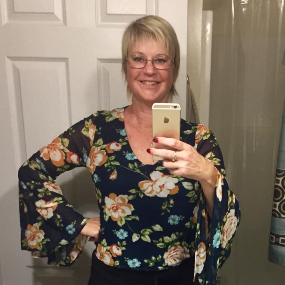 Meet your Posher, Cari